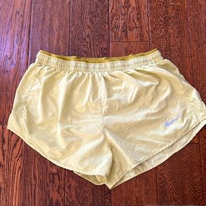 Women’s Nike Dri-Fit running short- Large